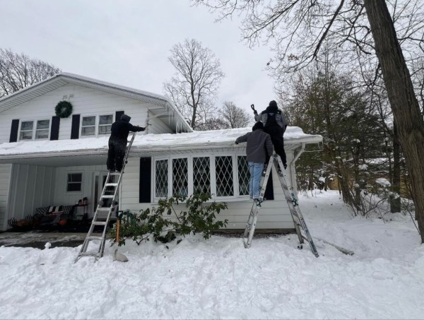 Roof Ice Dam & Snow Removal in Ashtabula County, OH (1)